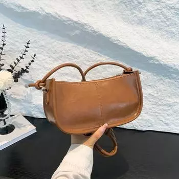 Модная маленькая сумка через плечо с заклепками для женщин 2024 года, новая простая маленькая квадратная сумка, текстура, модная сумка-мессенджер чёрный