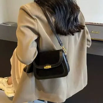 Модная маленькая сумка женская 2024 новая высококачественная универсальная сумка через плечо повседневная маленькая квадратная сумка для поездок на работу сумка-мессенджер чёрный