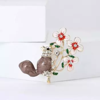 Модная мультяшная эмалевая брошь в виде белки из сплава, высококачественная милая женская брошь для костюма, кардигана, корсажа, украшения, булавка