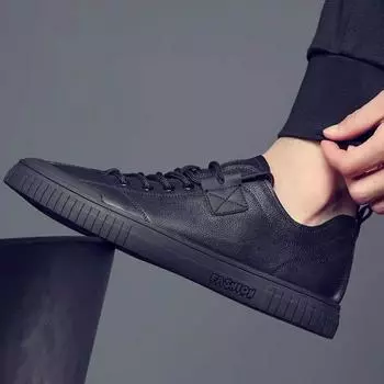 Модная мужская повседневная обувь из натуральной кожи, высококачественные кроссовки для активного отдыха, новые итальянские мужские туфли, спортивная обувь для тенниса и скейтборда 38 чёрный