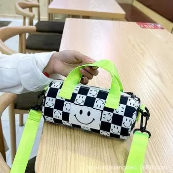 Модная новая женская клетчатая сумка-мессенджер, простая и свежая повседневная универсальная сумка на осень и зиму. разноцветный