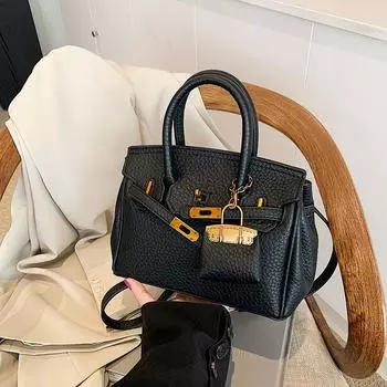 Модная Платиновая Сумка Женская Осенне-Зимняя Простая Повседневная Универсальная Сумка-мессенджер в Иностранном Стиле Small 19.5 * 9.5 * 13 коричневый