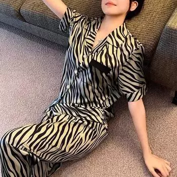 Модная полосатая пижама из ледяного шелка с узором «зебра», женские летние брюки с короткими рукавами, шелковая домашняя одежда, комплект из двух предметов, одежда для сна M