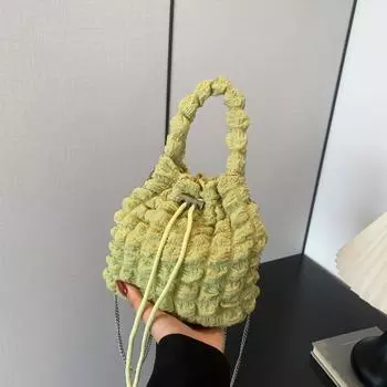 Модная популярная корейская версия плиссированной сумки через плечо 2024 весна новый нишевый дизайн повседневная сумка подмышечная сумка прилив чёрный