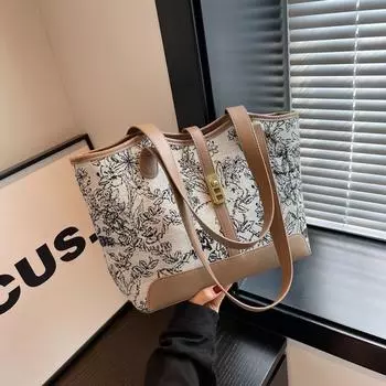 Модная пригородная сумка большой вместимости для женщин, новинка 2023 года, универсальная сумка на плечо для отдыха и в западном стиле, популярная контрастная большая сумка чёрный