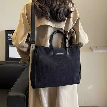 Модная простая сумка женская 2025 новая универсальная городская трендовая сумка через плечо, сумка-мессенджер большой вместимости, портативная сумка-тоут 36*13*30 чёрный