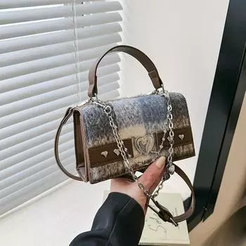 Модная ручная сумка в стиле ретро для женщин. Новинка 2023 года. Осень/зима. Маленькая квадратная шерстяная сумка в западном стиле с универсальной текстурой и сумкой через плечо.