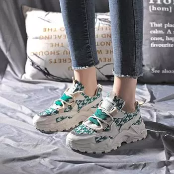 Модная спортивная женская обувь 2024 года, новая толстая подошва, дышащая, повседневная, универсальная, нескользящая, для пап, удобная, вулканизированная обувь 36 чёрный