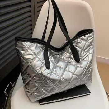 Модная сумка большой вместимости 2024 года, новая персонализированная женская сумка, сумка через подмышку, сумка через плечо, простая повседневная сумка-тоут чёрный