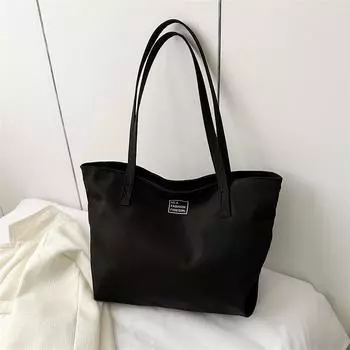 Модная сумка большой вместимости, женская сумка 2024 года, новая весенняя модная сумка через плечо, простая повседневная портативная сумка-тоут для женщин чёрный