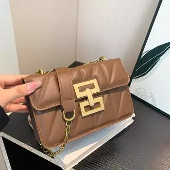 Модная сумка через плечо 2024 года, новая европейская и американская ретро женская сумка, модная цепочка, маленькая квадратная сумка, иностранная личность, косая сумка-спин для женщин чёрный