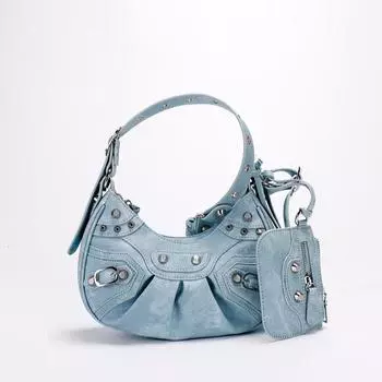 Модная сумка-сумка для женщин Сумка-локомотив Подмышечная сумка Заклепки Сумка-тоут для поездок на работу Женская сумка-тоут чёрный