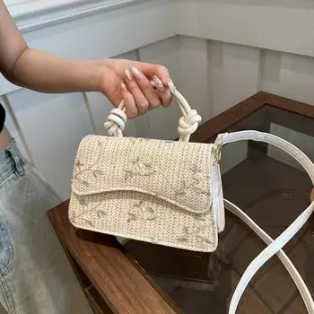 Модная темпераментная кружевная соломенная персонализированная летняя новая сумка через плечо маленькая квадратная женская сумка с ремешком на одно плечо Прямая поставка