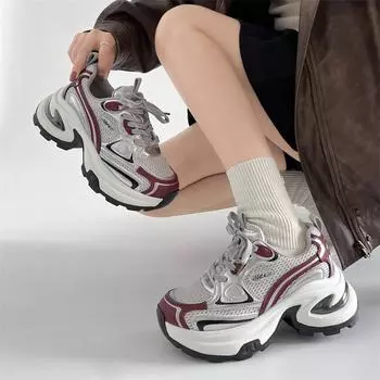 Модная тенденция увеличивает платформу папы обувь женские 2025 новые осень и зима популярные бархатные легкие жареные уличные кроссовки 35 чёрный