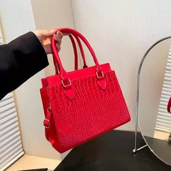 Модная трендовая сумка женская 2024 осень новая сумка через плечо с крокодиловым узором премиум-класса Commuter Oblique Span маленькая квадратная сумка чёрный