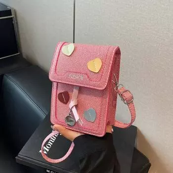 Модная универсальная маленькая квадратная сумка 2024 года, новая женская сумка через плечо с алфавитом, персонализированная сумка для мелочи, сумка для мобильного телефона в иностранном стиле