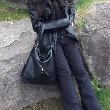 Модная винтажная черная сумка на плечо для женщин Y2k, готический однотонный дизайнерский модный рюкзак, повседневная универсальная кожаная женская сумка 29X32X12cm белый