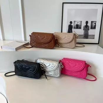 Модная вмятина, любовь, тренд 2024 года, новая повседневная весенняя текстура, однотонная гофрированная сумка через плечо, маленькая квадратная женская сумка чёрный