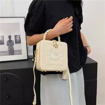Модная вышитая сумка-коробка в китайском стиле, популярная новая сумка 2024 года, легкая роскошная сумка через плечо на одно плечо