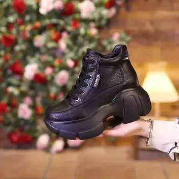 Модная высококачественная женская обувь 2024 года, НОВАЯ женская вулканизированная обувь на платформе с увеличенной высотой, повседневная и универсальная женская обувь на платформе 35 коричневый