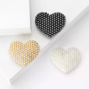 Модная жемчужина Маленькая брошь в виде сердца Niche Premium Heart Pin Женская одежда Аксессуары Корсаж