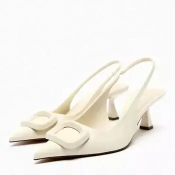 Модная женская обувь 2024 года. Белые туфли на высоком каблуке с декоративными деталями. Летние модные сабо Zaza. Женские сандалии с острым носком на тонком каблуке. 35 бежевый