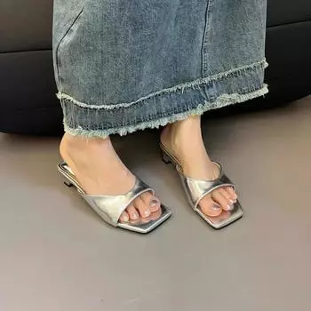 Модная женская обувь 2024 года, горячая распродажа, современные женские тапочки, летние брендовые тапочки для женщин, квадратный носок, тонкие каблуки, элегантная женская обувь 35