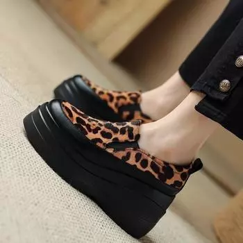 Модная женская обувь 2024 года, горячая распродажа, женские туфли-лоферы на высоком каблуке, повседневные туфли-лодочки на платформе, женские туфли на танкетке с круглым носком, женские туфли Zapatos 35 чёрный