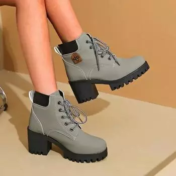 Модная женская обувь 2024 года, высококачественные женские ботинки со шнуровкой спереди, модные ботильоны с металлическим декором для офиса и карьеры, новые ботильоны больших размеров 35 серый