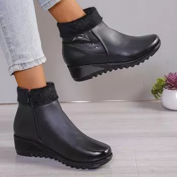 Модная женская обувь 2024 года, высококачественные женские ботинки с боковой молнией, модные современные ботинки с металлическим украшением, женские новые ботильоны больших размеров 36 чёрный