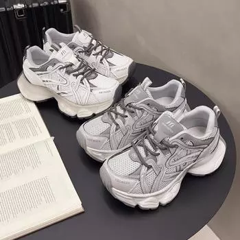 Модная женская обувь для папы 2025 года, весна, новая корейская версия, повседневная обувь на платформе, со шнуровкой, универсальная спортивная обувь, модная обувь 35 серый