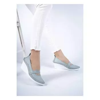 Модная женская обувь из натуральной кожи синего цвета на танкетке на каблуке Повседневная обувь