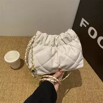 Модная женская сумка-цепочка Xiaoxiangfeng с бриллиантами 2024 года, новая нишевая простая сумка-ведро, универсальная сумка-мессенджер через плечо белый