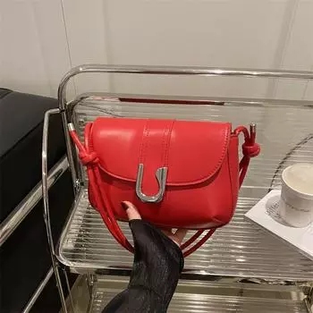 Модная женская сумка весна 2025 новая сумка-мессенджер маленькая квадратная сумка универсальная высококачественная маленькая квадратная сумка чёрный