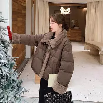 МОДНАЯ грязеотталкивающая износостойкая замшевая куртка 2024 зимняя новая теплая овечья шерсть сращивание 90 белая утиная пуховая куртка женская Одежда S темно-коричневого