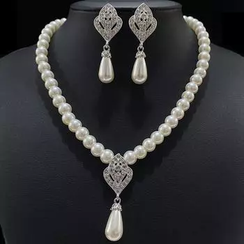 Модное новое нишевое жемчужное ожерелье, серьги, простой комплект ювелирных изделий, бриллиантовый полый кулон с жемчугом для невесты белый