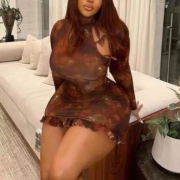 Модное женское платье с принтом в европейском и американском стиле, короткая юбка в стиле ретро с длинными рукавами и круглым вырезом, юбка со шнуровкой и запахом на бедрах для женщин L коричневый