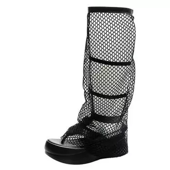 Модные 6 см новые босоножки на танкетке с воздушной сеткой и полой платформой, сапоги до середины голени, модные женские дышащие летние шлепанцы 34 чёрный