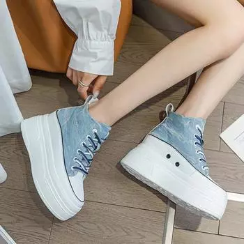 Модные 8 см джинсовые туфли из натуральной кожи женские модные весенние ботильоны на шнуровке на платформе с танкеткой женские осенние модные туфли на молнии высокого бренда 34 чёрный