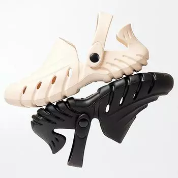 Модные ажурные тапочки с отверстиями для женщин 2024 года, летние удобные сандалии с отверстиями для девочек, уличные сандалии на плоской подошве, дышащие пляжные шлепанцы 35 белый