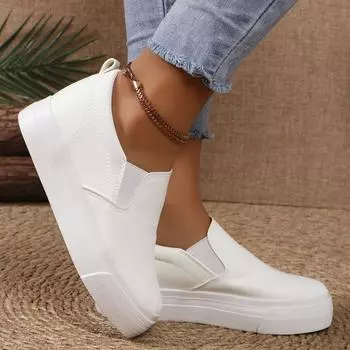 Модные белые туфли на толстой подошве 2024 года, новые однотонные круглые туфли с круглой головкой, универсальные, увеличивающие рост изнутри, вулканизированные повседневные туфли 35 чёрный