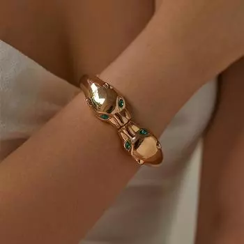 Модные браслеты для женщин. Ювелирные изделия. серебряный