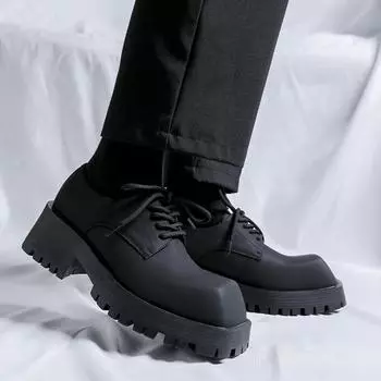 Модные ЧЕРНЫЕ модные мужские туфли на толстой подошве для торжественных случаев Высококачественный универсальный стиль Модные туфли для вечеринок на открытом воздухе для прогулок увеличивающие рост 38 чёрный