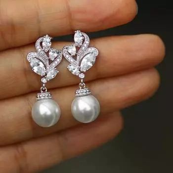 Модные цветочные серьги с искусственным жемчугом, висячие серьги для женщин с ослепительным фианитом, элегантные универсальные женские украшения