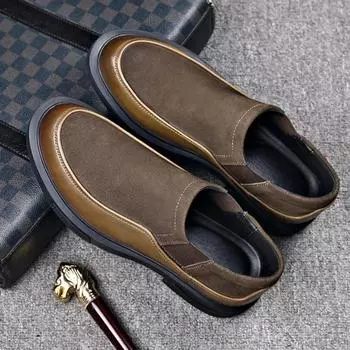 Модные дизайнерские лоферы для мужчин, новые повседневные туфли из коровьей замши с мягкой подошвой, модная и универсальная мужская обувь из натуральной кожи 38 чёрный