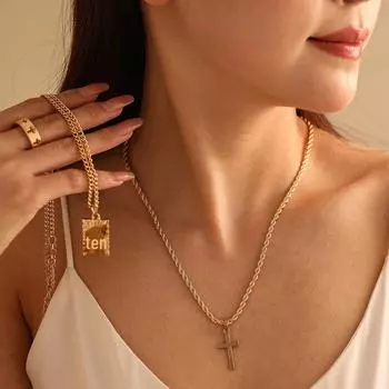 Модные европейские и американские украшения: Комплект из 3-х предметов: кольцо-цепочка и ожерелье с крестиком 3-piece set золотой