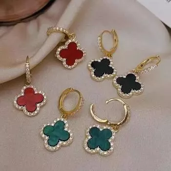 Модные и изысканные серьги-клеверы с четырьмя листочками, микро-инкрустированные сверкающие бриллианты, изумруды, цирконы, высококачественная застежка для ушей