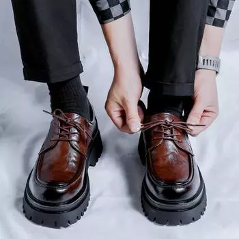 Модные и популярные мужские кожаные туфли с толстой подошвой и повышенной высотой. Молодежная и взрослая обувь для вечеринок. 38 чёрный