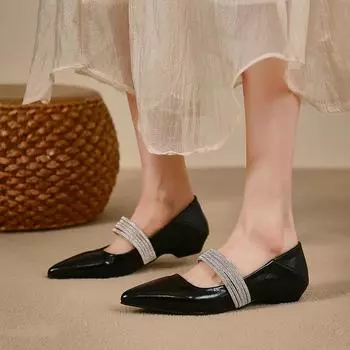 Модные корейские туфли с круглым носком, мягкие повседневные женские кроссовки, платье с кристаллами, балетки для женщин, неглубокий носок 2024 года, острый носок, новые стразы 35 бежевый
