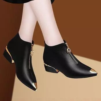 Модные короткие сапоги Top Brand Plus Velvet, женские, осень и зима, каблуки 4 см, 2024, новые ботильоны с металлическим заостренным носком, толстый каблук 35 чёрный